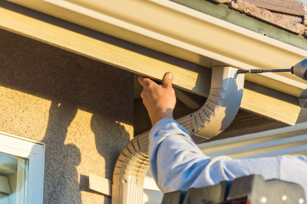 Aluminum Rain Gutter Service in Winder