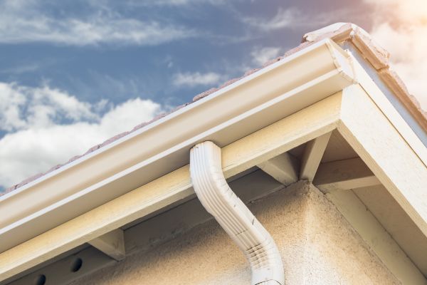 Seamless Gutter Replacement in Winder